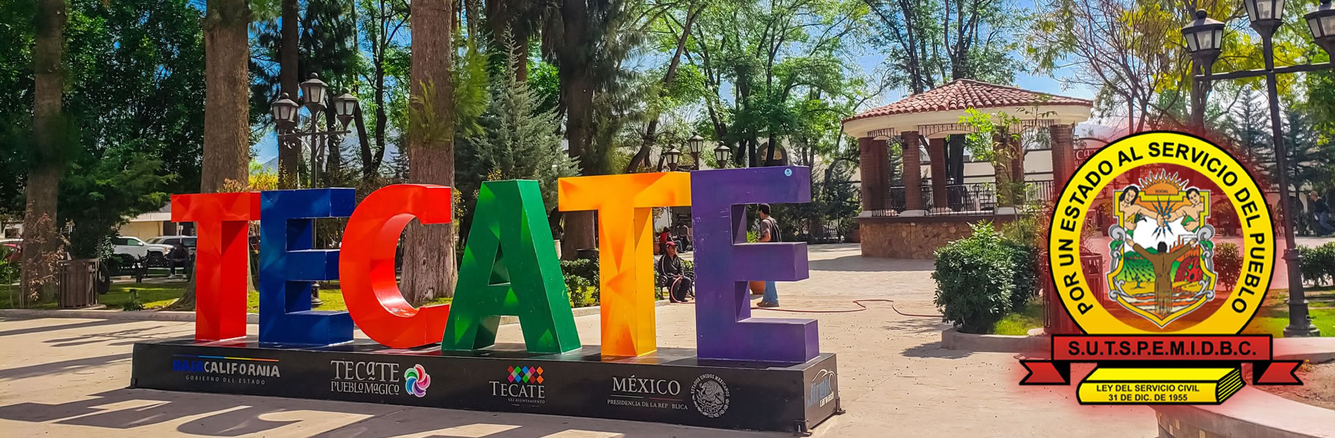 Vista del parque de Tecate con las letras TECATE